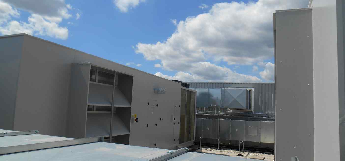 WEATHERITE HOOKS BREEAM EXCELLENT AWARD AT RUSHDEN LAKES